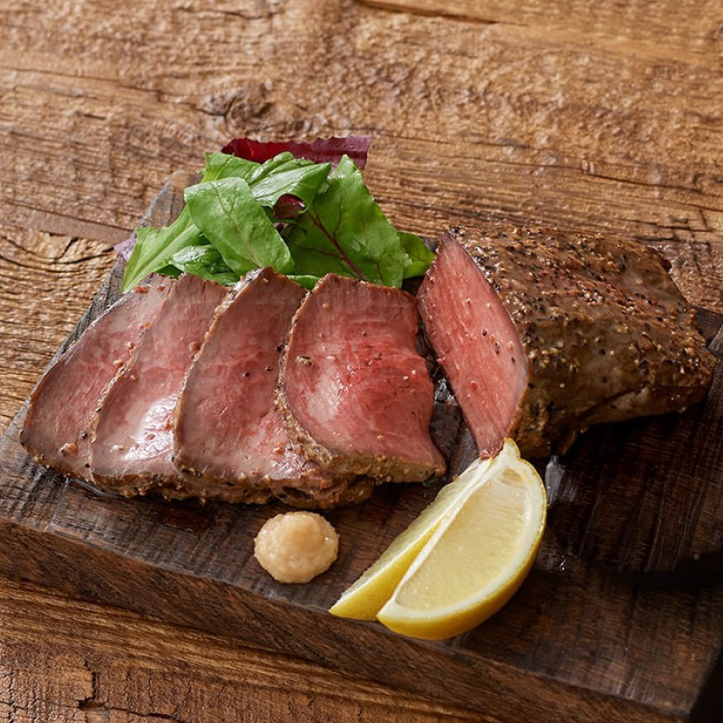 十勝豊西牛の熟成黒にんにくローストビーフ